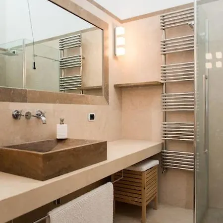 Villa Profumo *