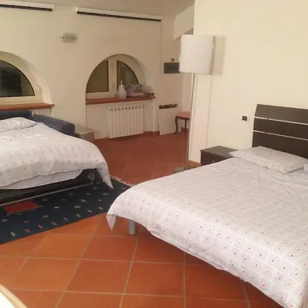 Profumo Willa Campagnano Di Roma